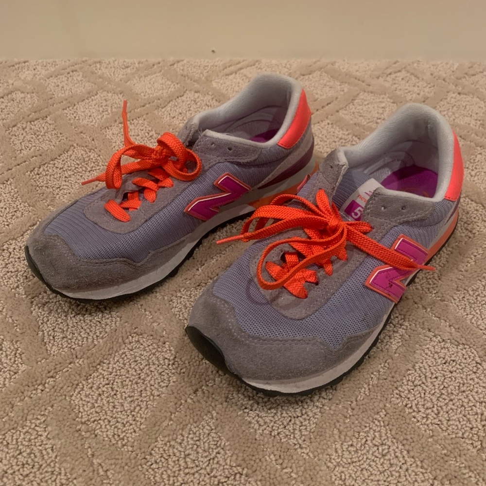 Grey New Balance Tennis Shoes